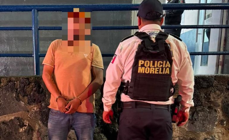Detienen a conductor en Morelia por presuntas irregularidades en placas y tarjeta de circulación