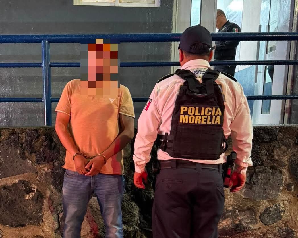 Detienen a conductor en Morelia por presuntas irregularidades en placas y tarjeta de circulación