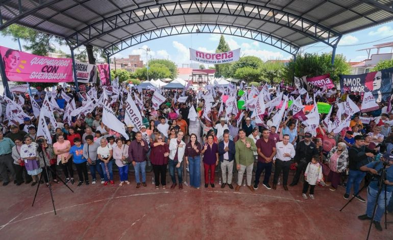 Construye Gladyz Butanda “ejército” de 40 mil defensores de la 4T