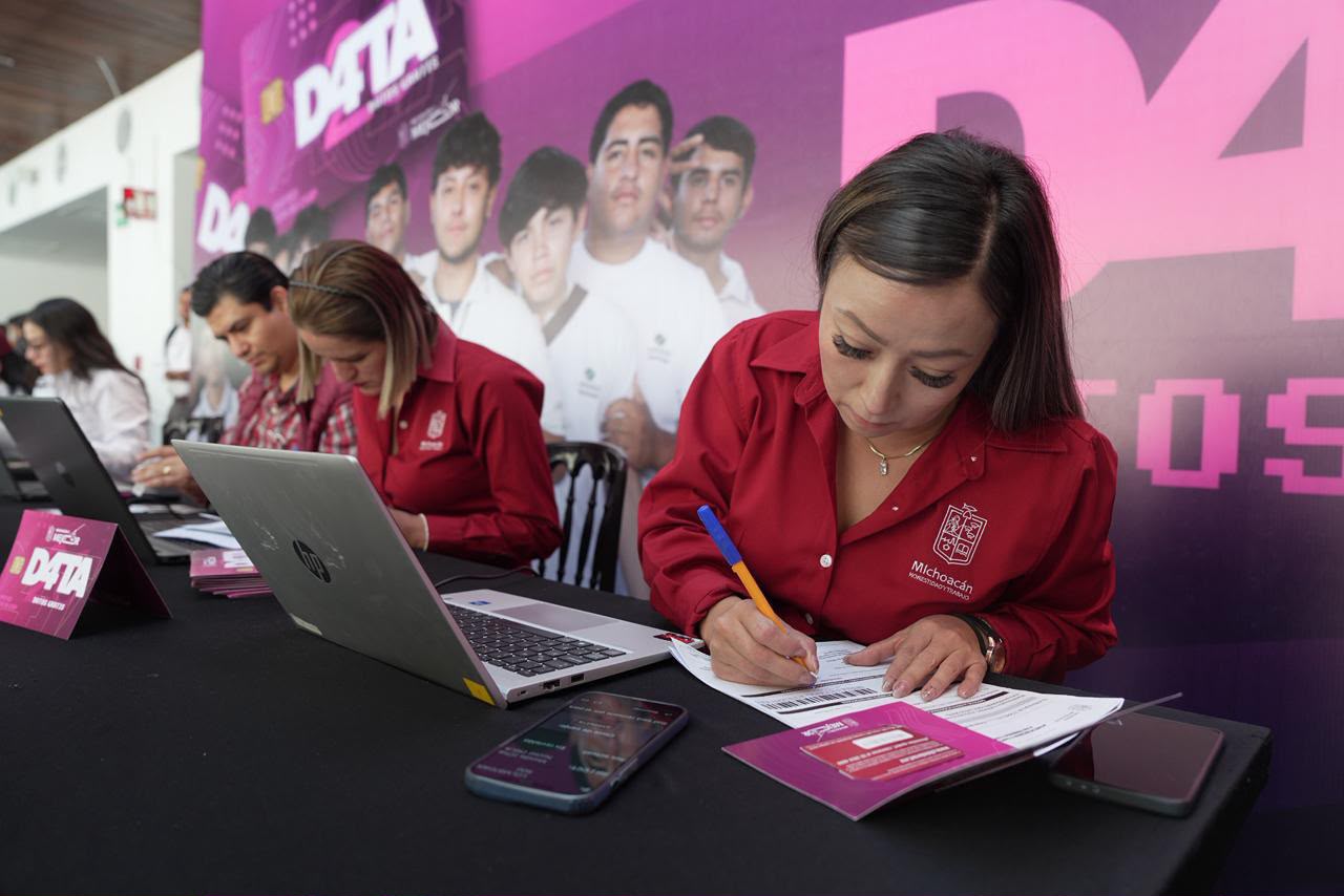 ¿Eres estudiante o docente de la UMSNH? Obtén internet gratis y llamadas ilimitadas con D4TA Datos Gratis
