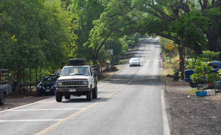 Invertidos 82.2 mdp para concluir primera etapa de la carretera Ario-Nuevo Urecho-Gabriel Zamora: Rogelio Zarazúa