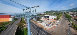 Inicia colocación del cable portador-tractor del Teleférico de Morelia.