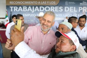 Destaca Bedolla el trabajo de 40 comunidades indígenas en la recuperación del lago de Pátzcuaro.<br>