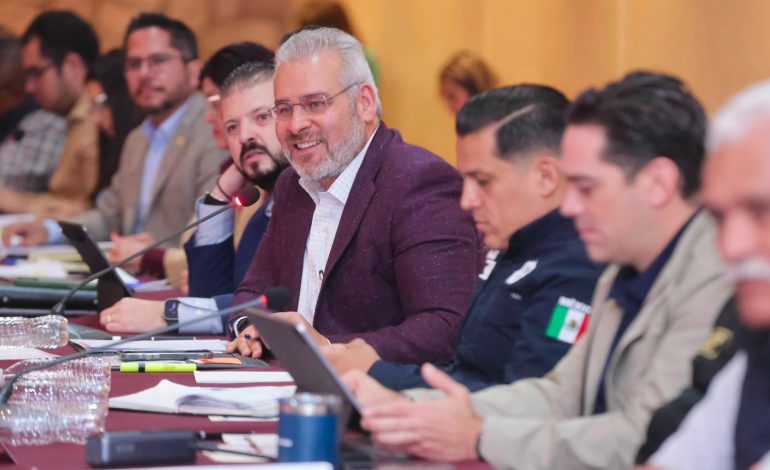 Bedolla acuerda acciones con el Consejo Supremo Indígena de Michoacán.