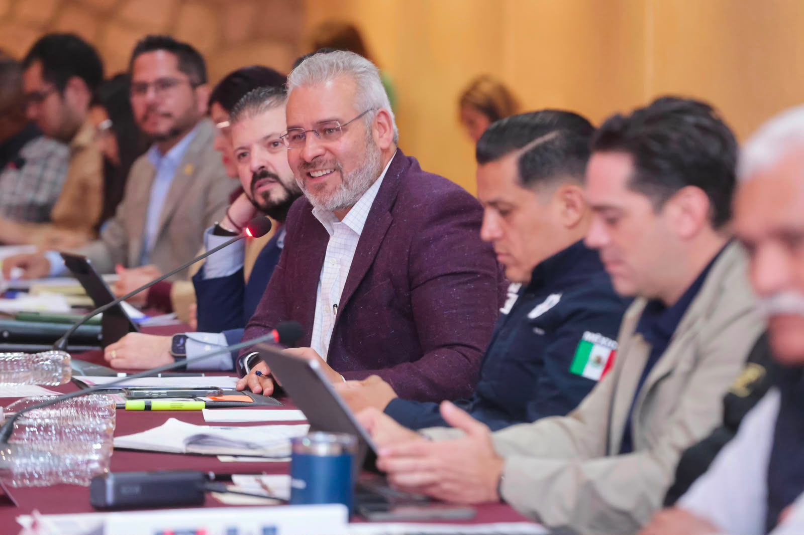 Bedolla acuerda acciones con el Consejo Supremo Indígena de Michoacán.