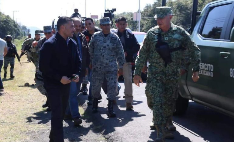 Omar García Harfuch y el titular de la Sedena se reúnen con productores de aguacate para reforzar seguridad en Michoacán