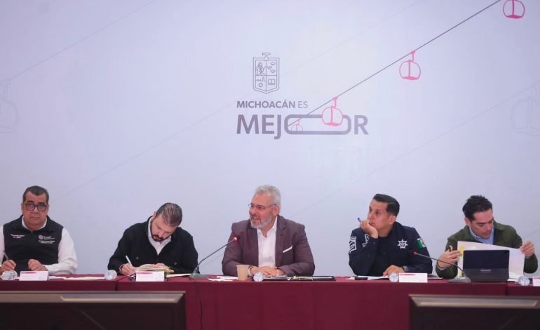 Bedolla acuerda con comunidades indígenas ruta de seguridad de Peribán a Jacona.