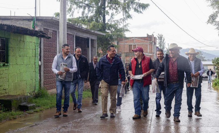 Veintisiete años recorriendo Michoacán: la ventaja territorial de Carlos Torres Piña