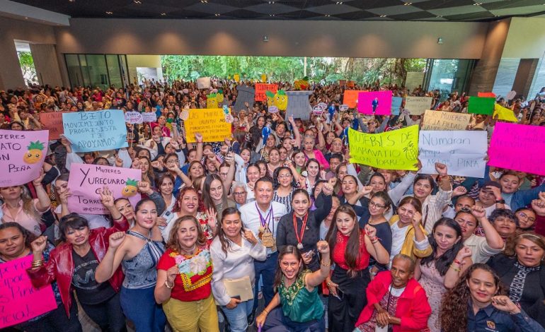 Más de 2 mil 500 mujeres de todo Michoacán cierran filas con Torres Piña en defensa de la soberanía nacional