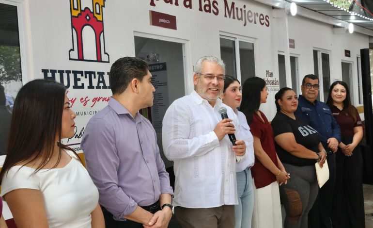 Las mujeres no están solas; Bedolla inaugura Centros Libre en Huetamo y Carácuaro.