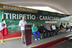 Inaugura Bedolla rehabilitación de la carretera Tiripetío-Carácuaro-Eréndira.