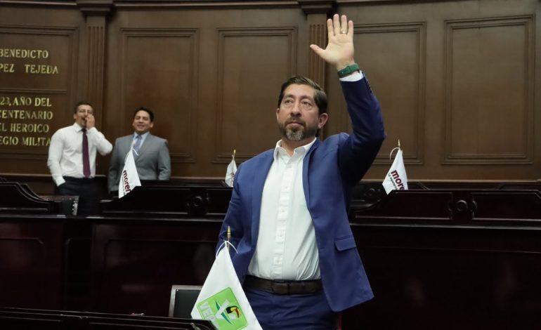 En Segundo Informe Legislativo Abraham Espinoza reitera compromiso con las familias michoacanas