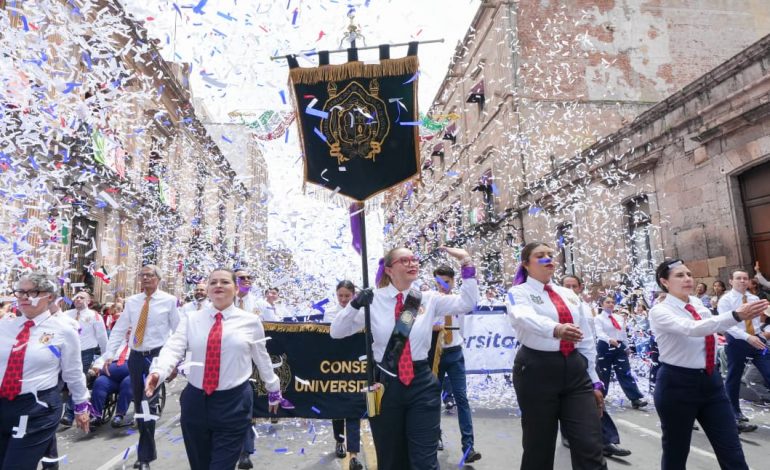 IDENTIDAD Y ORGULLO, DEMUESTRAN LAS Y LOS NICOLAITAS EN EL DESFILE DEL 16 DE SEPTIEMBRE