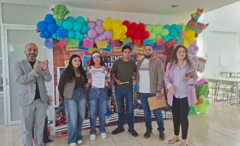 En Unidad Profesional se premio a ganadores de “Entre Burritos y Piñatas”