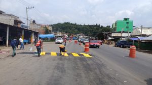 Gobierno de La Heroica instala reductores de velocidad para mejorar la seguridad vial en  carretera Zitácuaro–Morelia