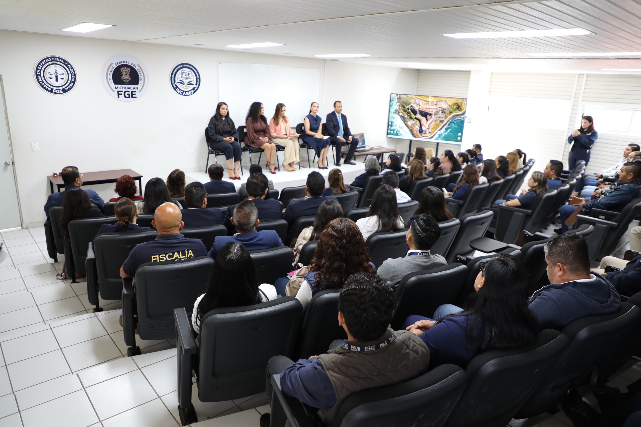 FGE fortalece capacitación y mecanismos de evaluación en materia de derechos humanos