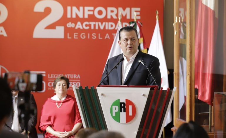 Presenta Guillermo Valencia su Segundo informe de Actividades Legislativas.