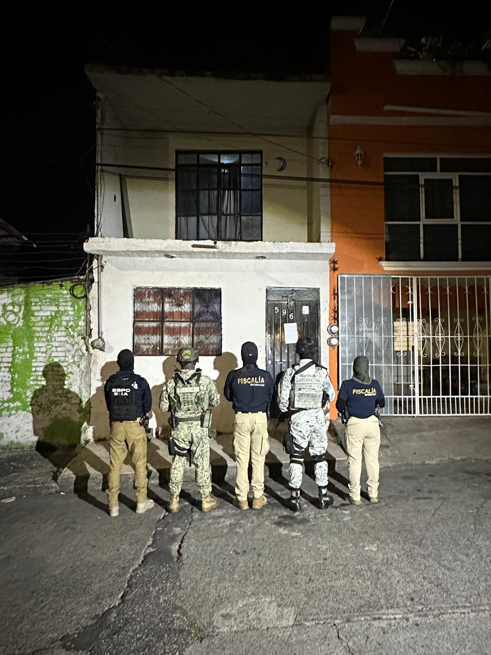 FGE asegura inmueble y 982 dosis de sustancias ilícitas durante cateo en Morelia