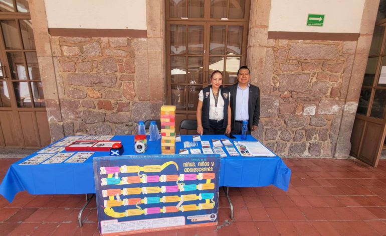 Brinda FGE orientación a 540 adolescentes durante Feria de Salud Sexual y Reproductiva en Morelia