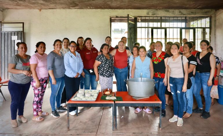 Con taller de lácteos, Sader fortalece capacidades productivas de mujeres de Tzitzio