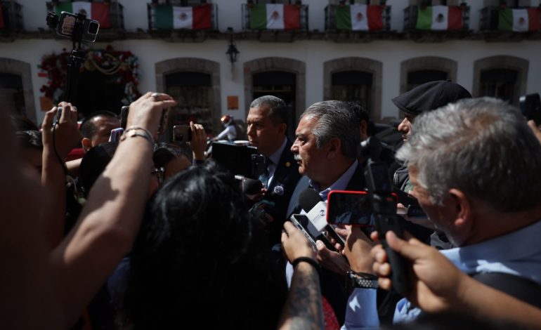 Morón aplaza diálogo con Torres Piña y analiza impugnar proceso interno de Morena