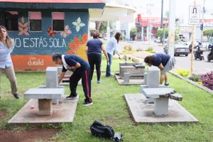 Recupera Seimujer puente peatonal en Zamora; suman 47 mujeres en jornada comunitaria