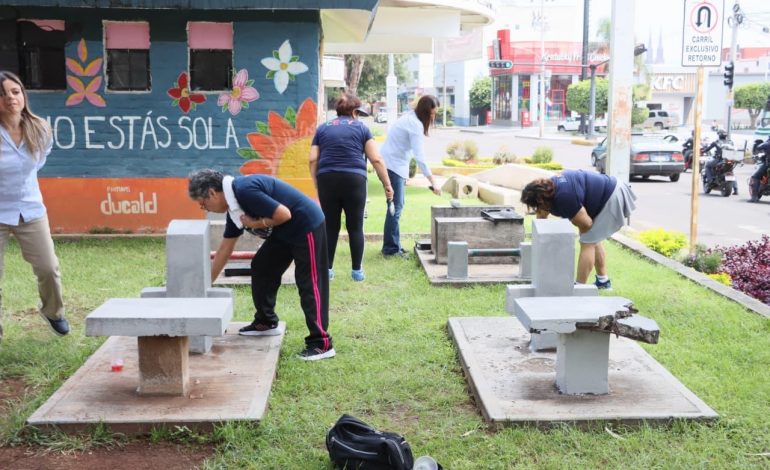 Recupera Seimujer puente peatonal en Zamora; suman 47 mujeres en jornada comunitaria
