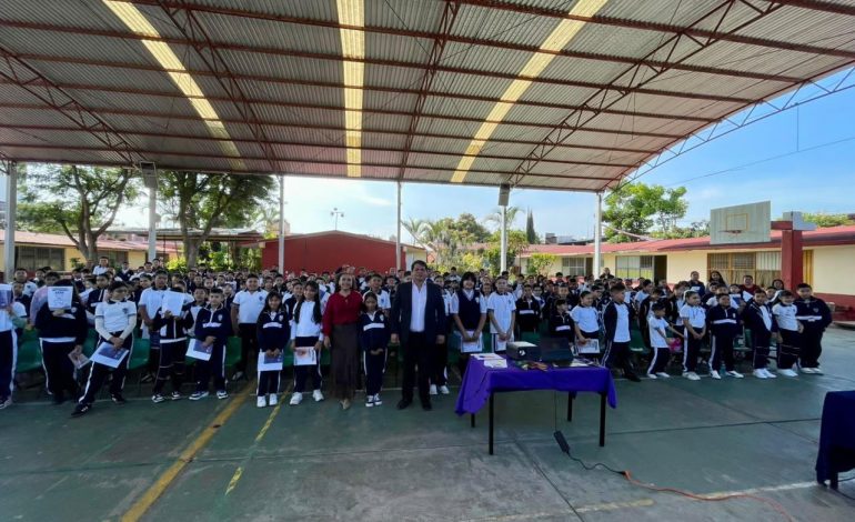 Lleva Seimujer herramientas de autocuidado a primaria de Uruapan
