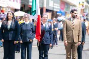Jeovana Alcántar encabeza acto cívico y desfile por el CCXVI Aniversario de la Independencia