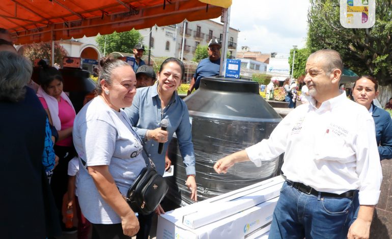 Benefician a 138 familias de Ciudad Hidalgo con la entrega de programas sociales e insumos para el hogar