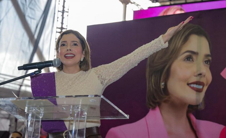 Rinde Brissa Arroyo Segundo Informe Legislativo