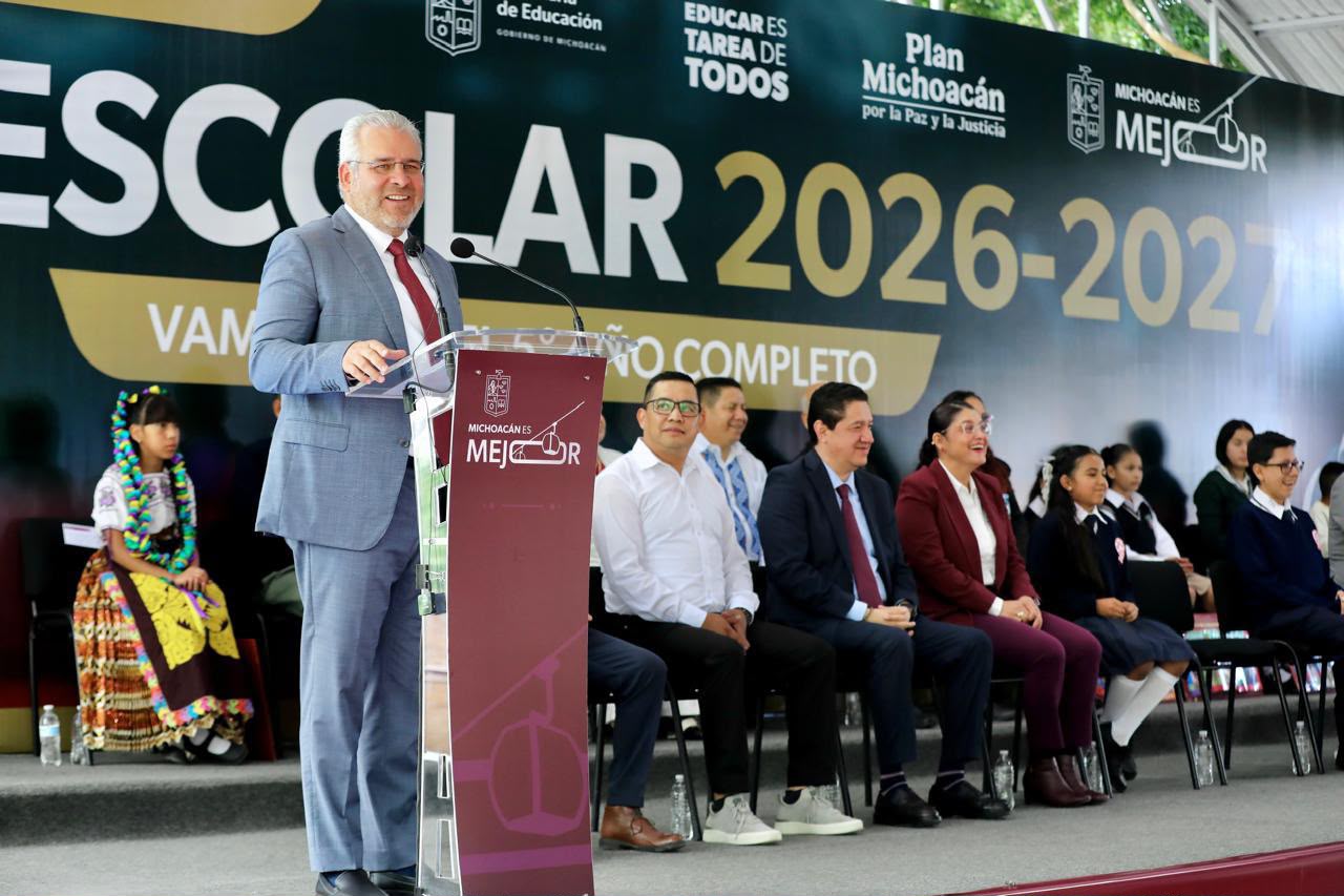 Bedolla transforma la educación en Michoacán; destaca inversión récord de 6 mmdp y certeza laboral para el magisterio