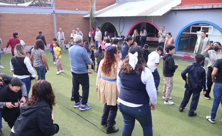 Sipinna lleva herramientas de seguridad digital y convivencia a familias en Morelia