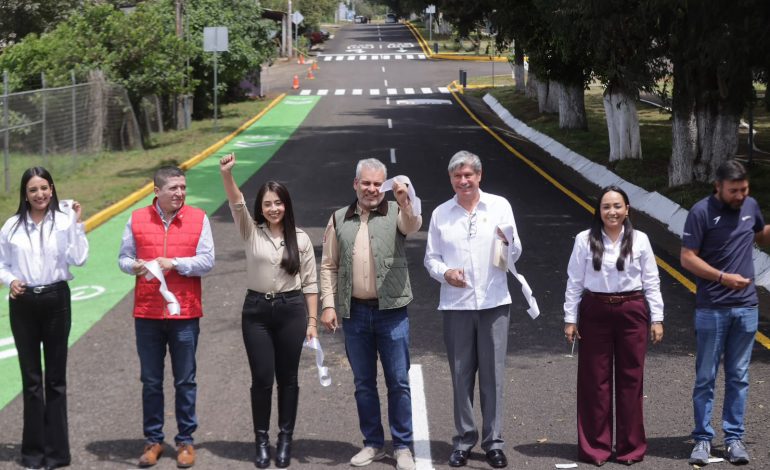 Beneficia Bedolla a 36 mil habitantes con rehabilitación de boulevard en Ario de Rosales