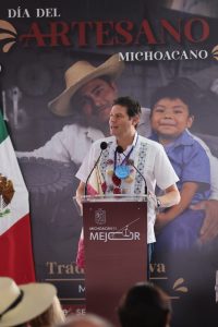 Alfonso Martínez destaca el orgullo de celebrar en Morelia las tradiciones artesanales de Michoacán