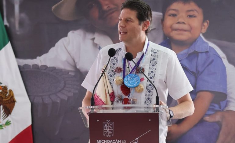 Alfonso Martínez destaca el orgullo de celebrar en Morelia las tradiciones artesanales de Michoacán