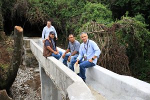 Sader supervisa obras de rehabilitación de canales de riego en Zitácuaro