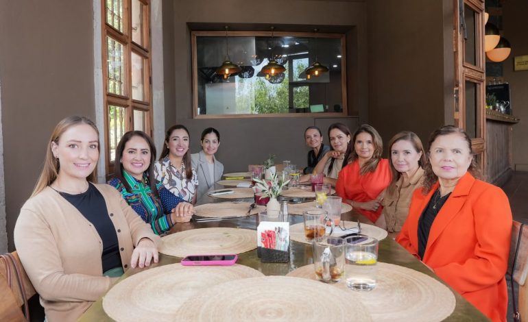 Gladyz Butanda construye puentes de diálogo con mujeres empresarias