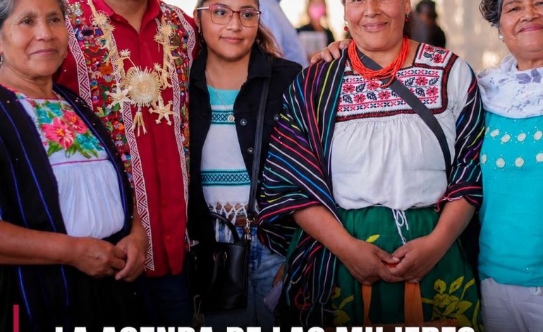 Torres Piña reconoce a las mujeres que sostienen el Oriente