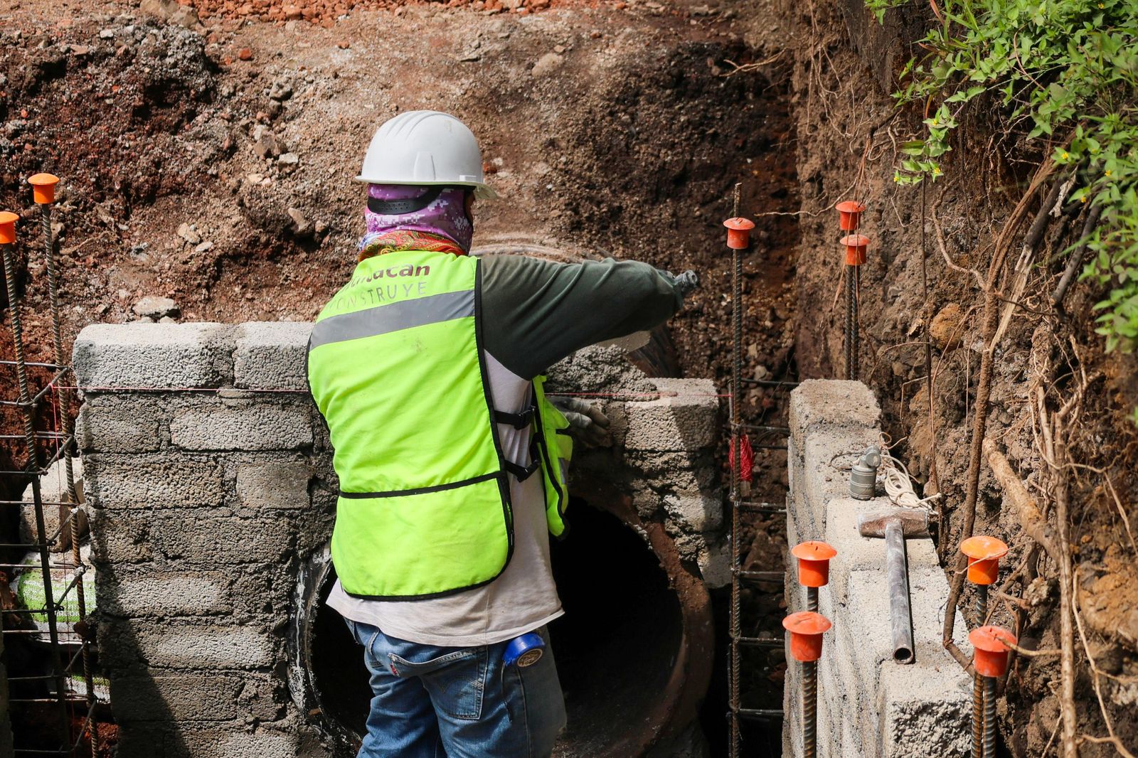 Con las obras del Morebús, se modernizan tuberías y alcantarillas en Morelia.