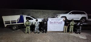 Aseguran armas, equipo táctico y vehículos con blindaje durante cateo en Buenavista.
