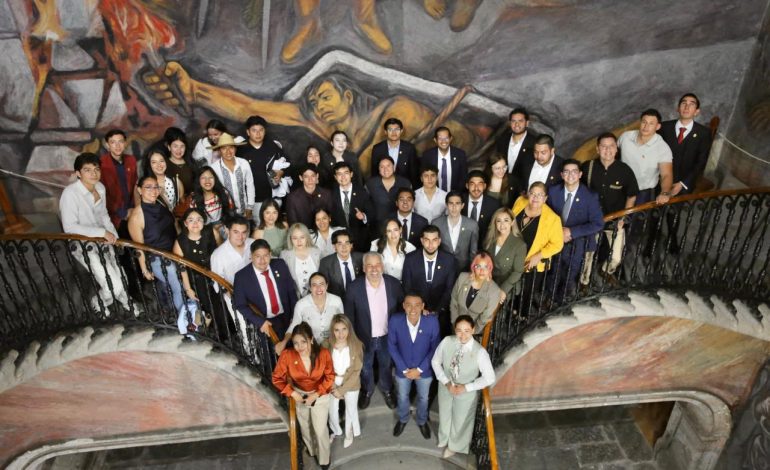 Destaca Bedolla pluralidad política y cultural de Michoacán ante Parlamento Juvenil 2026.