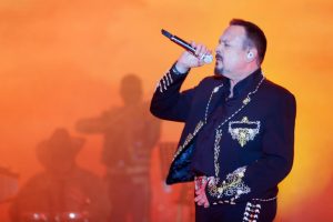 Morelia se viste de patria: miles de voces acompañan a Pepe Aguilar en una noche histórica.<br>