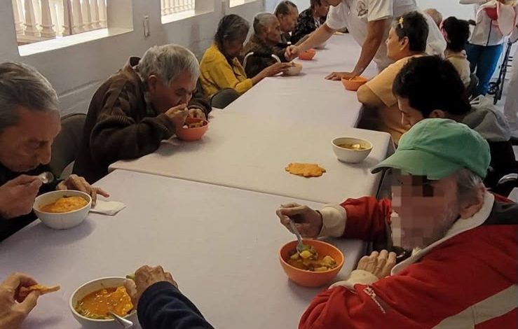 DIF Municipal analiza alternativas para la atención de personas adultas mayores