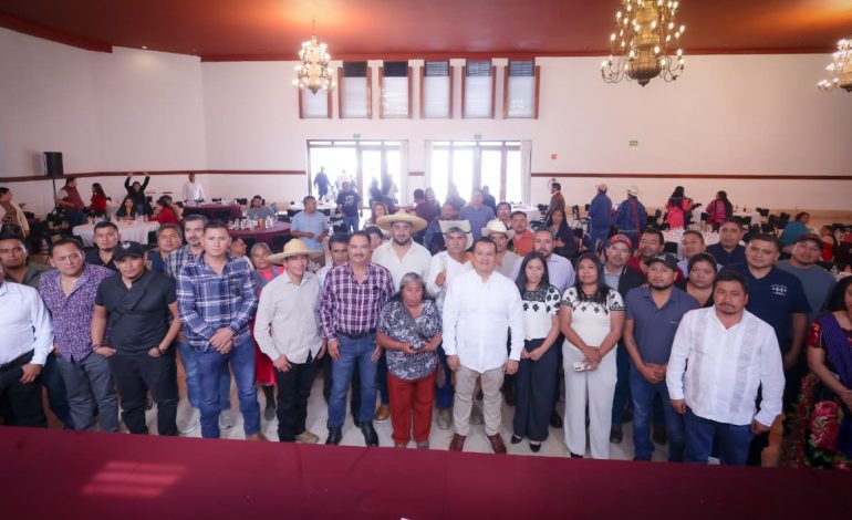 Torres Piña convoca a los pueblos originarios para fortalecer el autogobierno y ampliar sus derechos.