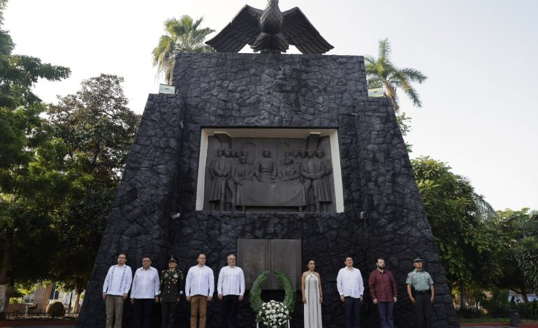 Preside Bedolla el 212 Aniversario del Decreto de la Constitución de Apatzingán; llama a defender la soberanía nacional