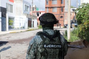 FGE asegura mil 880 dosis de metanfetamina durante tres cateos en Morelia y Tarímbaro