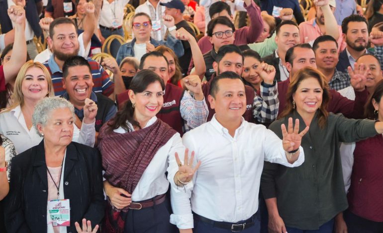 Gaby Molina resalta avances de la 4T en Uruapan