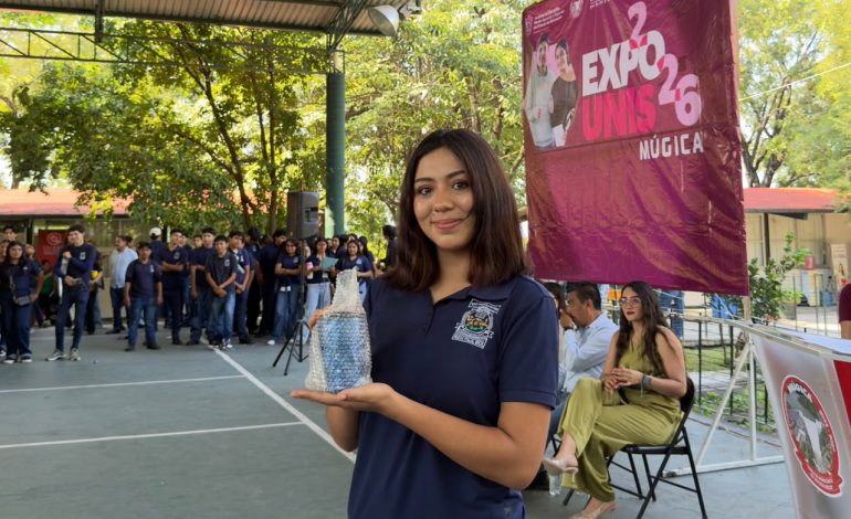 Más de mil jóvenes de Tierra Caliente exploran su futuro profesional en ExpoUnis 2026