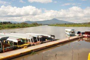 Listos canales de navegación del lago de Pátzcuaro para la Noche de Muertos